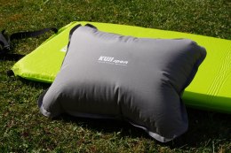 Poduszka Samonadmuchująca Samopompująca KUBISPORT na Biwak Camping 40x28 cm